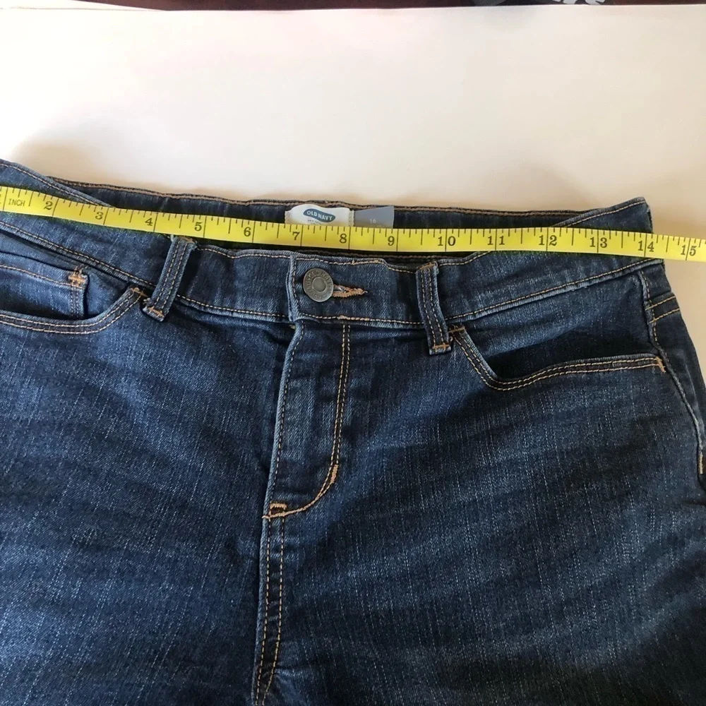 Old Navy Girls Stretch Bermuda Denim Shorts Size 16Y